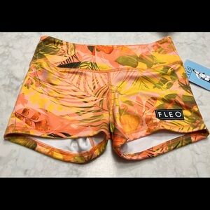 Fleo 3.25” inseam shorts medium new with tags